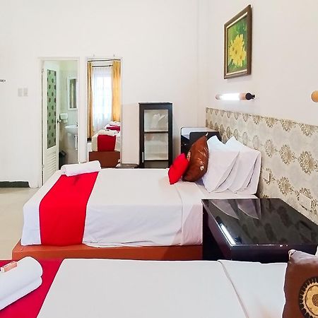 Reddoorz Near Focal Point Medan Hotel Sunggal ภายนอก รูปภาพ